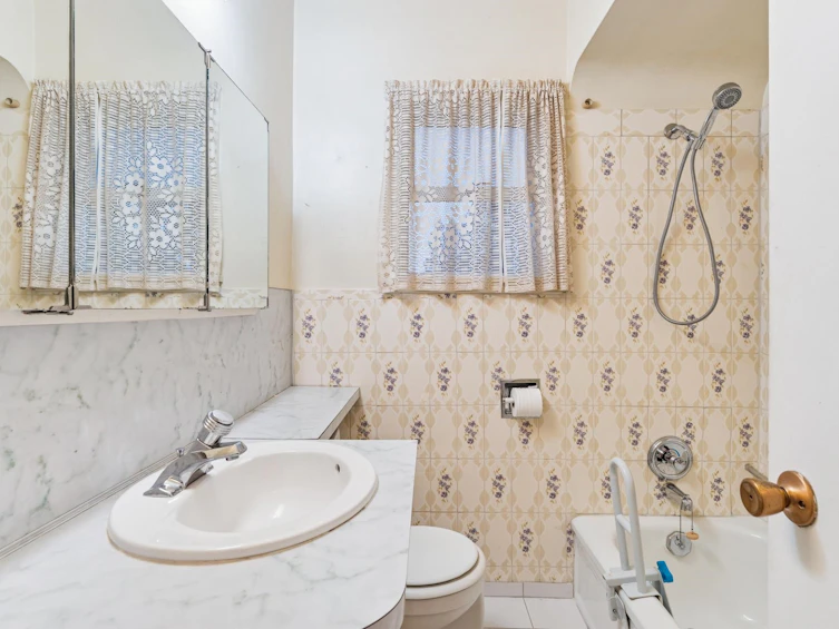 419 E 17th Street, North Vancouver, BC, V7L 2W3 - 15