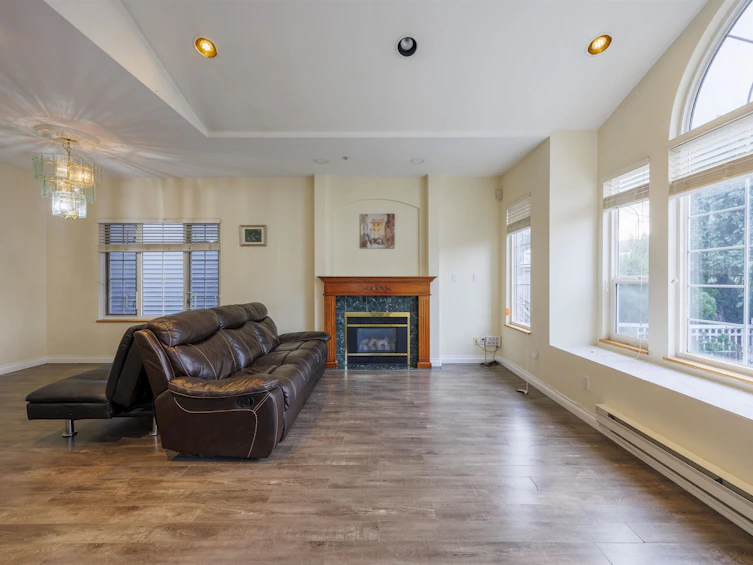 4774 Knight Street, Vancouver, BC, V5N 3N2 - 4