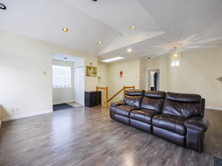 4774 Knight Street, Vancouver, BC, V5N 3N2 - 6