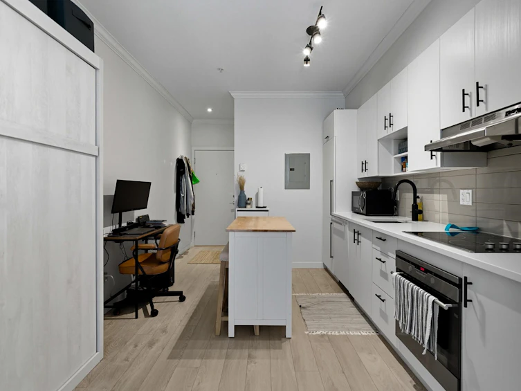 209-13678 Grosvenor Road, Surrey, BC, V3R 5E2 - 10