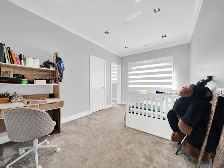 8670 Tunis Place, Surrey, BC, V3S 4Y6 - 28