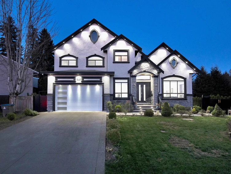 8670 Tunis Place, Surrey, BC, V3S 4Y6 - 3