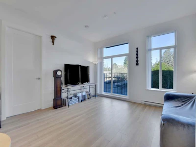 211-708 Edgar Avenue - 4