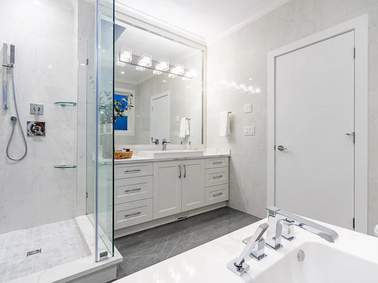8433 10th Avenue, Burnaby, BC, V3N 2S7 - 27