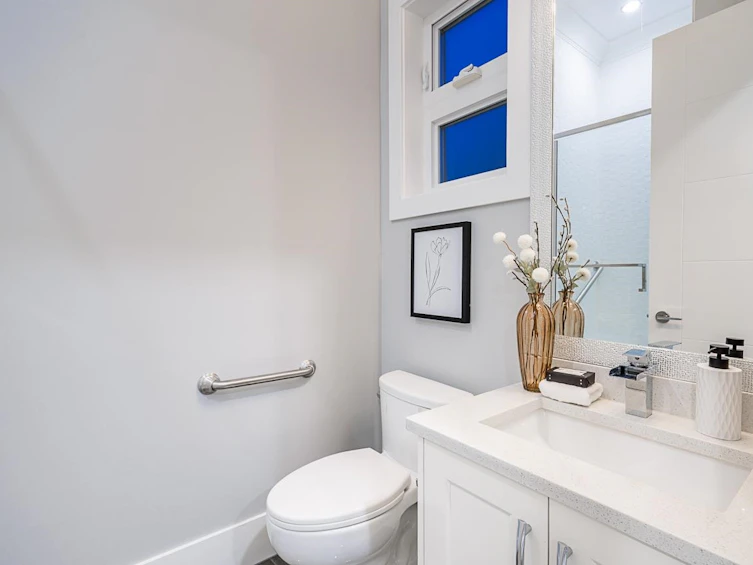 8433 10th Avenue, Burnaby, BC, V3N 2S7 - 21