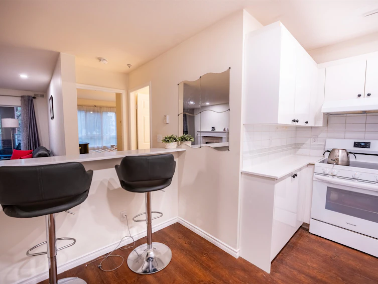 207-128 W 8th Street, North Vancouver, BC, V7M 3M1 - 9