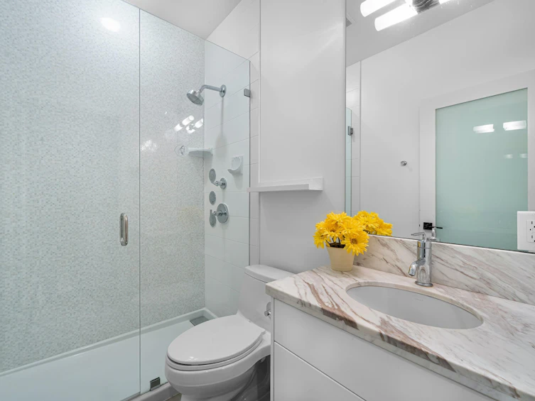 4061 St. Pauls Avenue, North Vancouver, BC, V7N 1T4 - 25