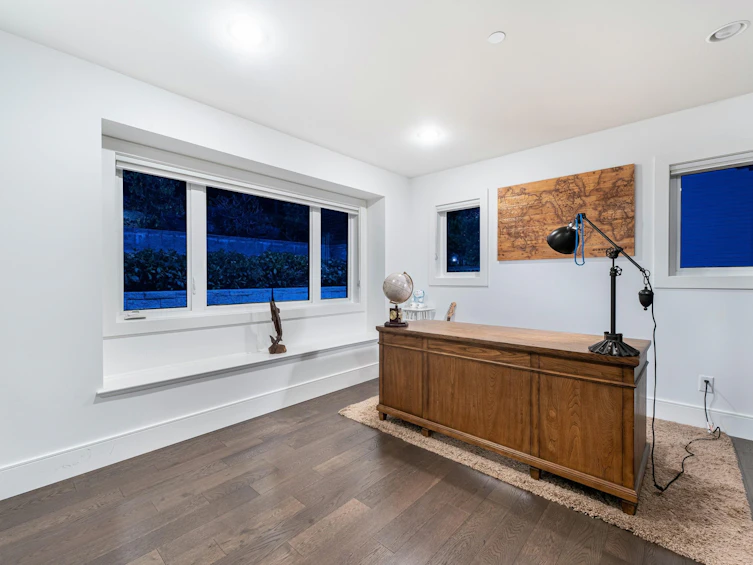 4061 St. Pauls Avenue, North Vancouver, BC, V7N 1T4 - 15