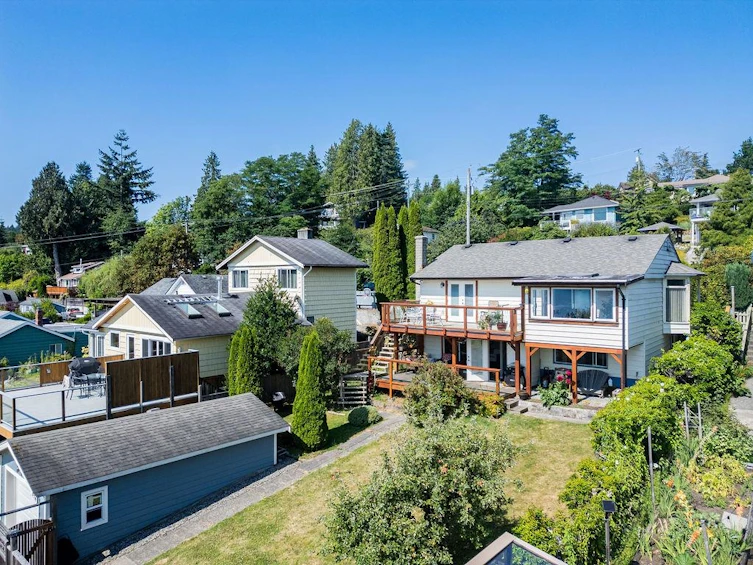614 Glen Road, Gibsons, BC, V0N 1V9 - 4