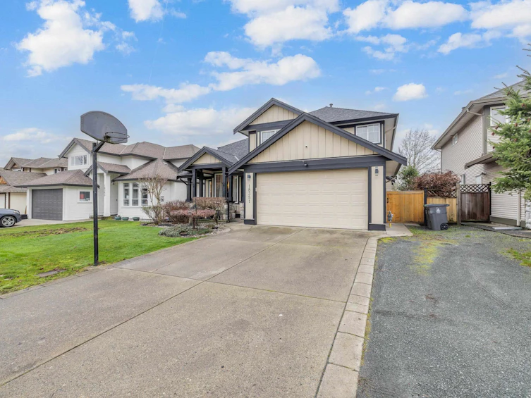 18351 68 Avenue, Surrey, BC, V3S 9C6 - 2