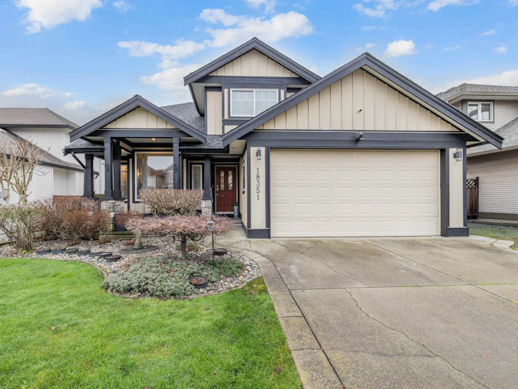 18351 68 Avenue, Surrey, BC, V3S 9C6