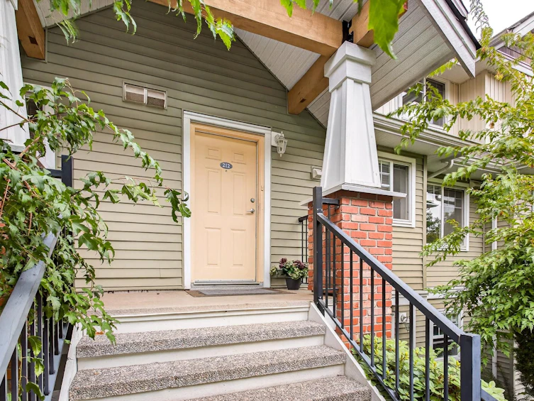 212-1567 Grant Avenue, Port Coquitlam, BC, V3B 1P1 - 3