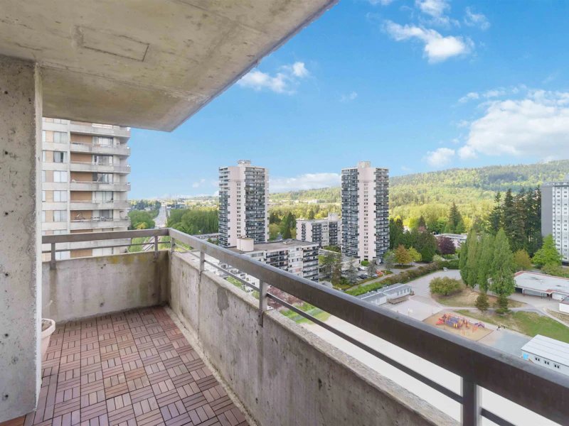 2002 - 3755 Bartlett Court, Burnaby BC V3J 7G7
