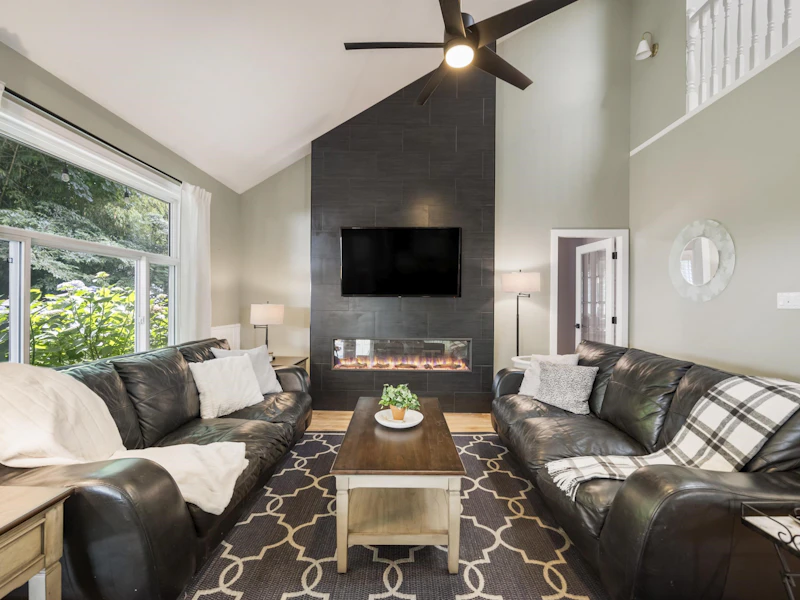 17850 100a Avenue, Surrey BC V4N 5C8