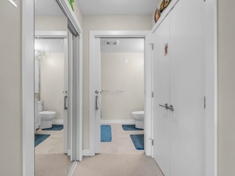 702-8725 University Crescent, Burnaby, BC, V5A 4Y8 - 11