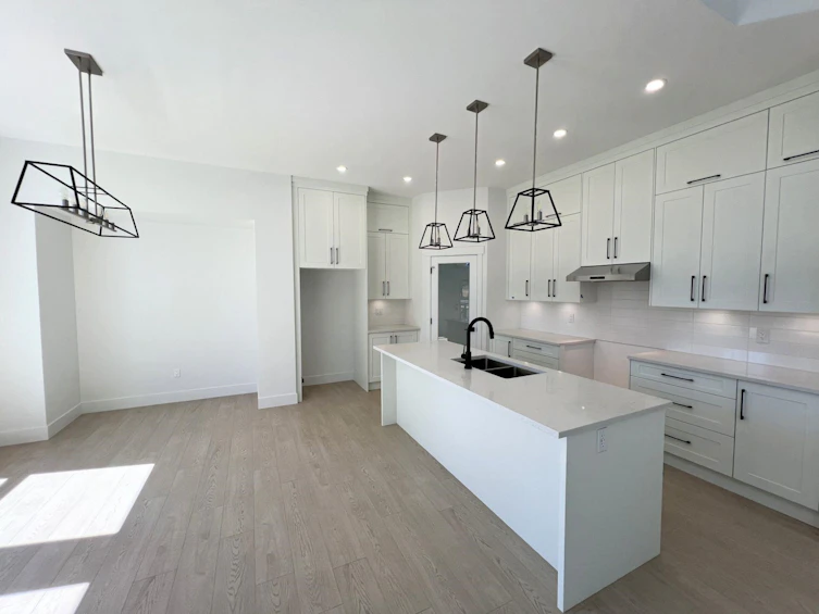 27740 Track Place, Abbotsford, BC, V4X 0C7 - 6