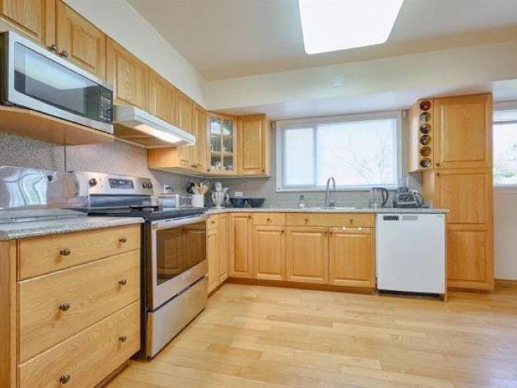 963 Belmont Avenue, North Vancouver, BC, V7R 1J9 - 7