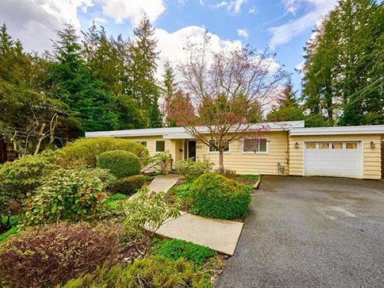 963 Belmont Avenue, North Vancouver, BC, V7R 1J9 - 2