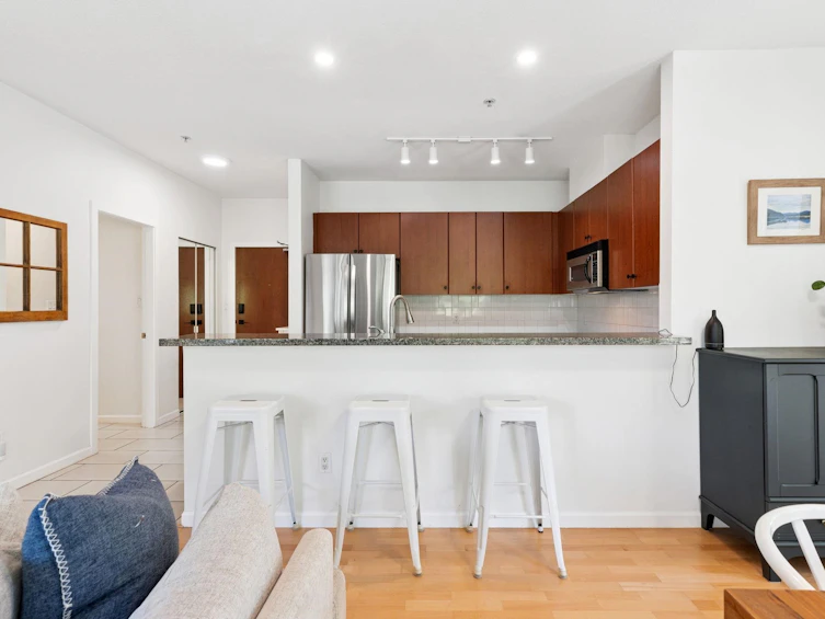219-100 Capilano Road, Port Moody, BC, V3H 5M9 - 14