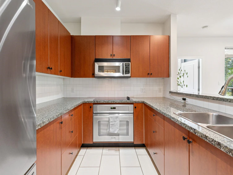 219-100 Capilano Road, Port Moody, BC, V3H 5M9 - 16