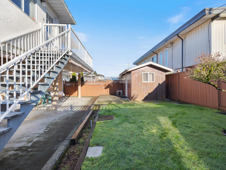 6796 Waltham Avenue, Burnaby, BC, V5H 3V8 - 38