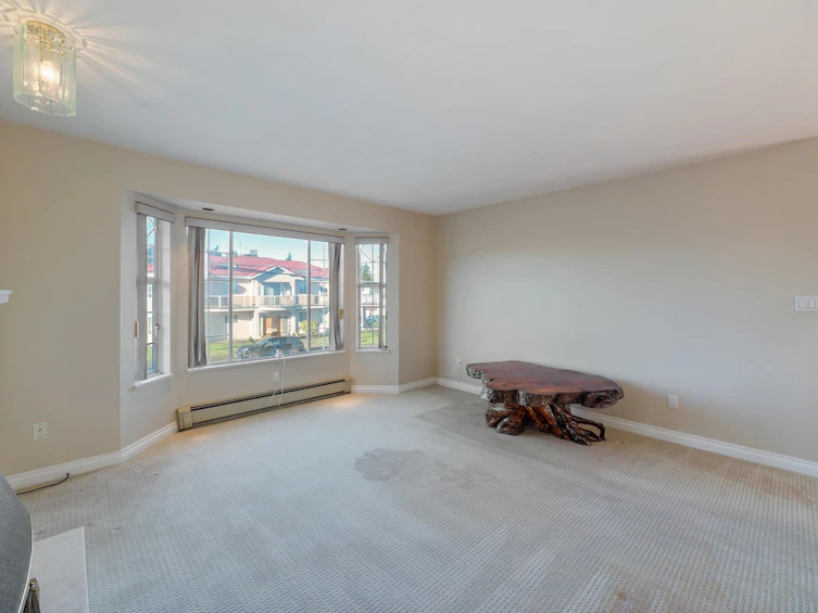 6796 Waltham Avenue, Burnaby, BC, V5H 3V8 - 6