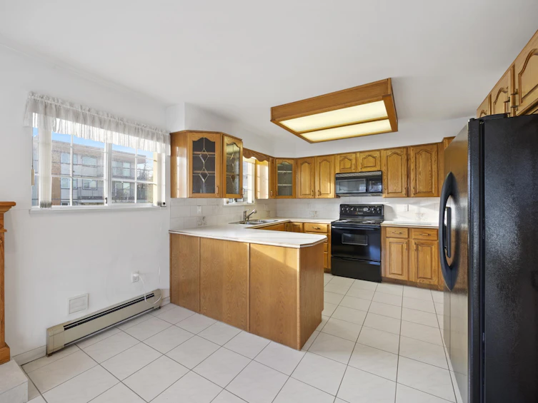 6796 Waltham Avenue, Burnaby, BC, V5H 3V8 - 12