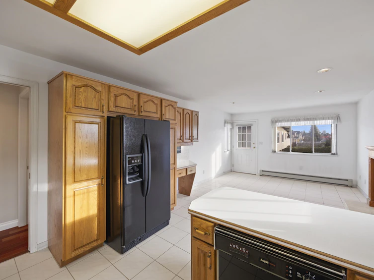 6796 Waltham Avenue, Burnaby, BC, V5H 3V8 - 14