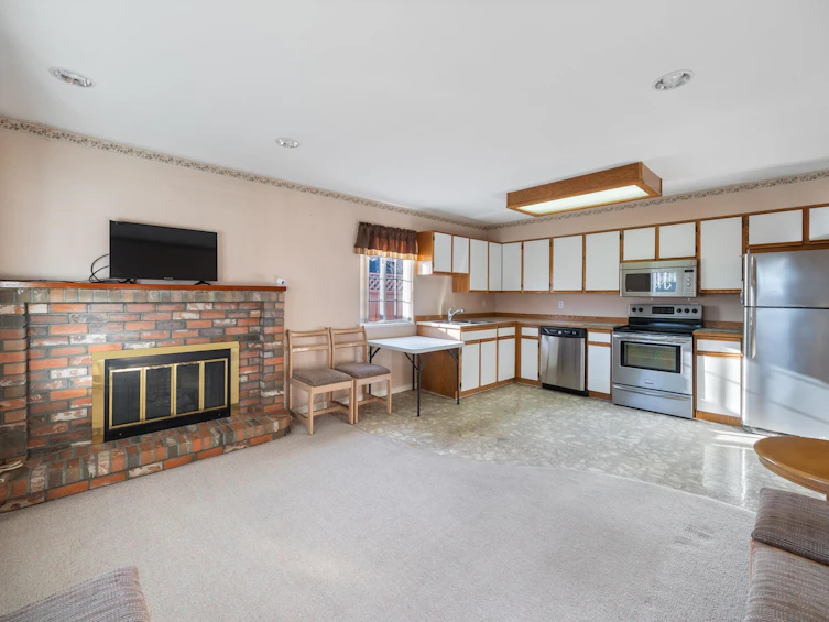 6796 Waltham Avenue, Burnaby, BC, V5H 3V8 - 34