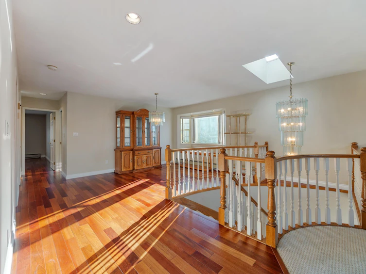 6796 Waltham Avenue, Burnaby, BC, V5H 3V8 - 8