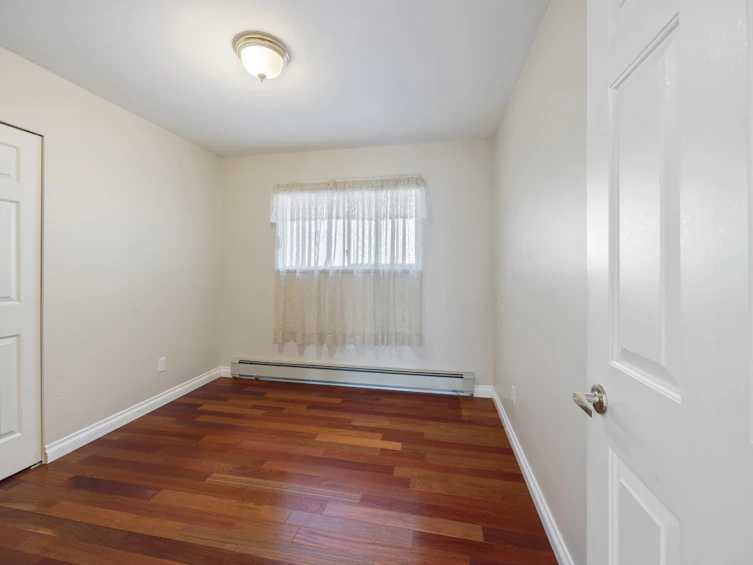 6796 Waltham Avenue, Burnaby, BC, V5H 3V8 - 21