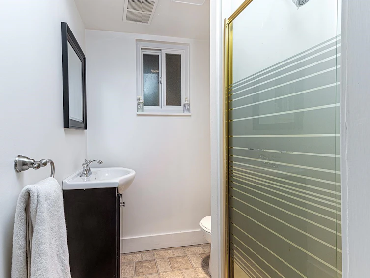 1951 Austin Avenue, Coquitlam, BC, V3K 3R5 - 34