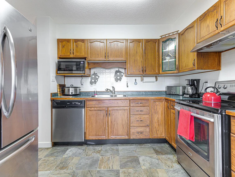 1951 Austin Avenue, Coquitlam, BC, V3K 3R5 - 12