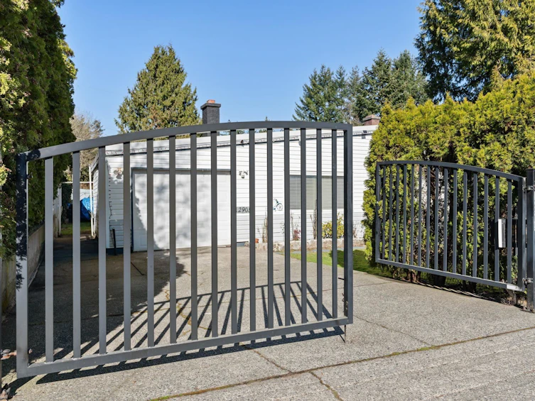12905 104 Avenue, Surrey, BC, V3T 1T6 - 2
