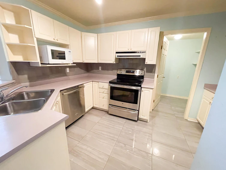 319-7161 121 Street, Surrey, BC, V3W 1G8 - 17