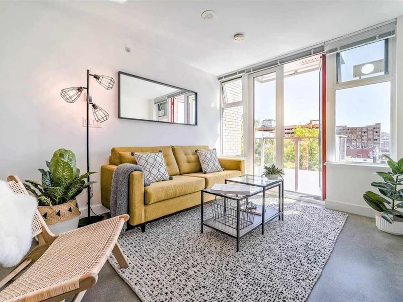 404 - 231 E Pender Street, Vancouver BC V6A 1T8