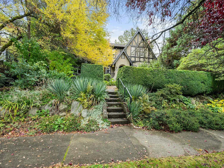 6050 Athlone Street, Vancouver, BC, V6M 3A4 - 30