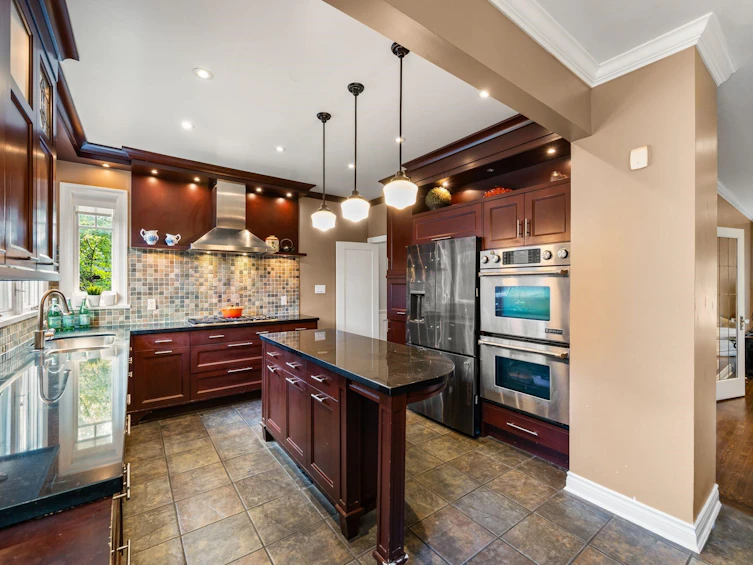 6050 Athlone Street, Vancouver, BC, V6M 3A4 - 10