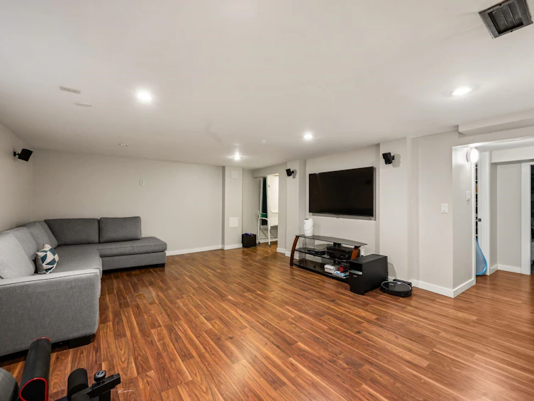 6050 Athlone Street, Vancouver, BC, V6M 3A4 - 27