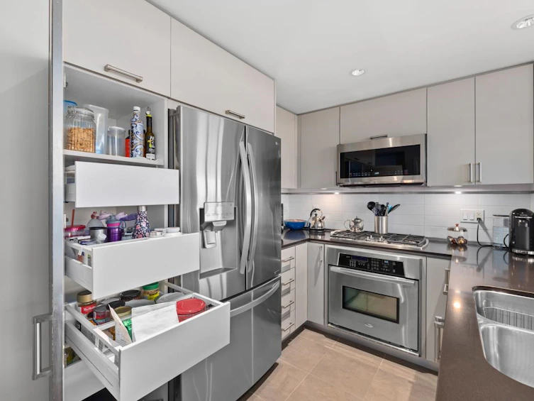 411-2940 King George Boulevard, Surrey, BC, V4P 0E4 - 10
