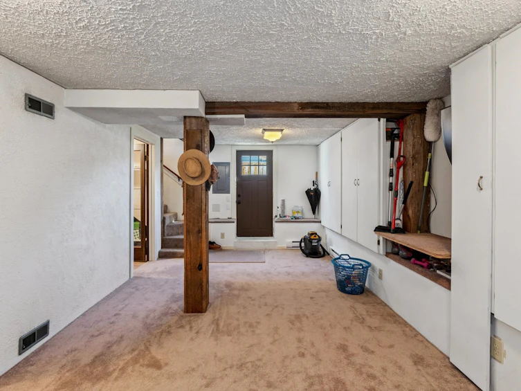 234 W Windsor Road, North Vancouver, BC, V7N 2N1 - 26
