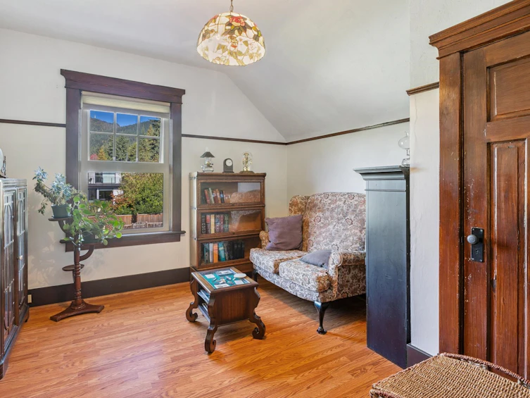 234 W Windsor Road, North Vancouver, BC, V7N 2N1 - 23