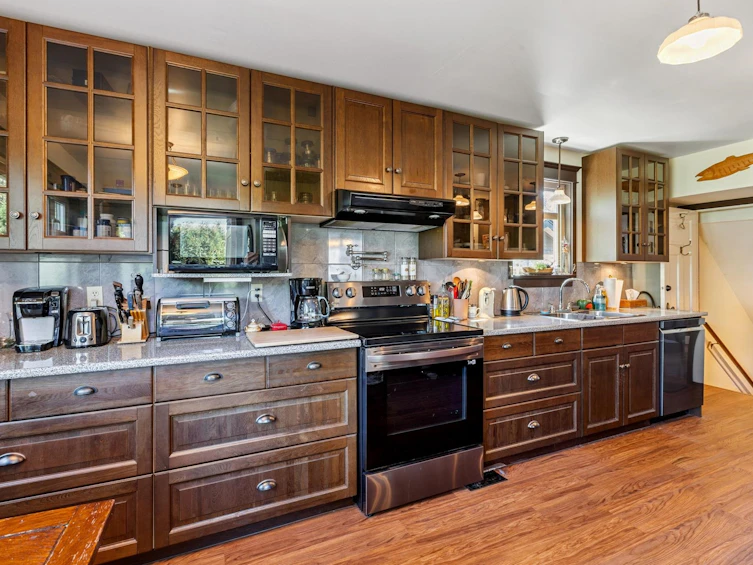 234 W Windsor Road, North Vancouver, BC, V7N 2N1 - 15