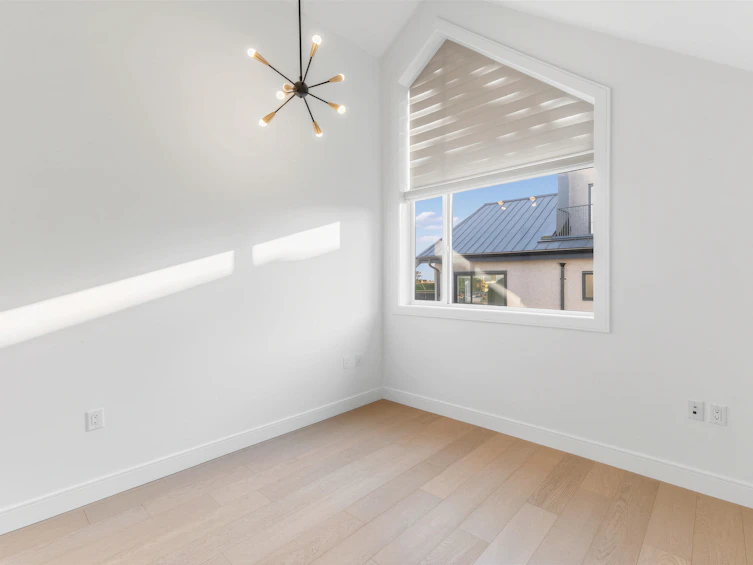 7353 Oak Street, Vancouver, BC, V6P 1V9 - 6