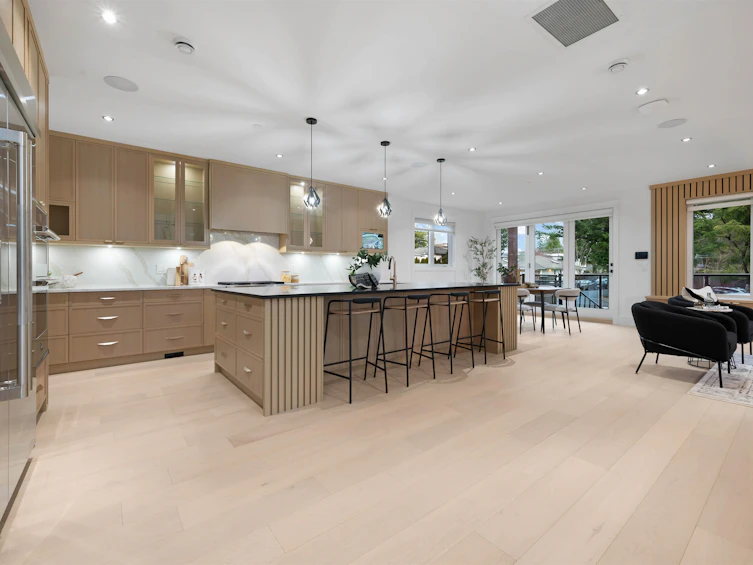 13915 Blackburn Avenue, Surrey, BC, V4B 2Z3 - 5