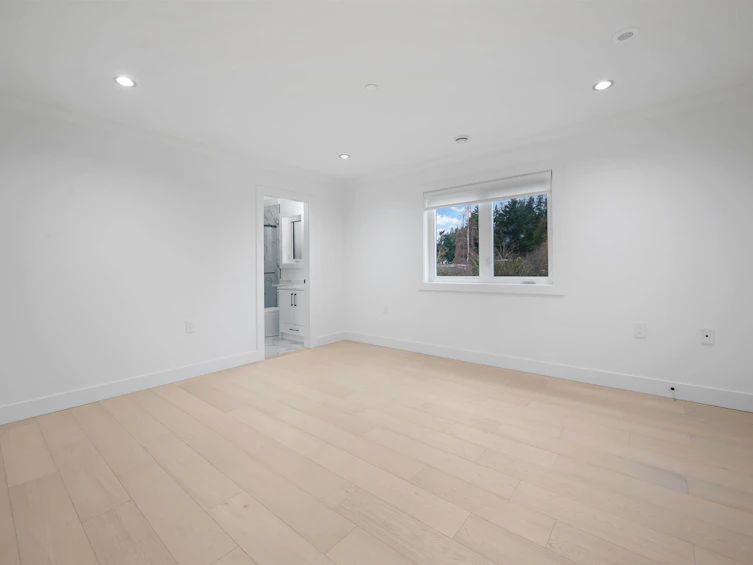 13915 Blackburn Avenue, Surrey, BC, V4B 2Z3 - 26