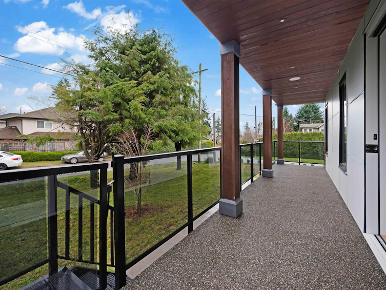 13915 Blackburn Avenue, Surrey, BC, V4B 2Z3 - 32