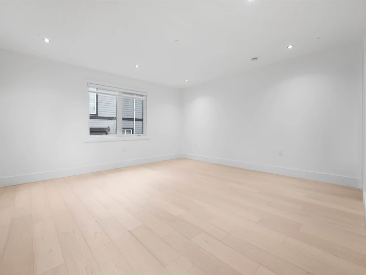 13915 Blackburn Avenue, Surrey, BC, V4B 2Z3 - 23
