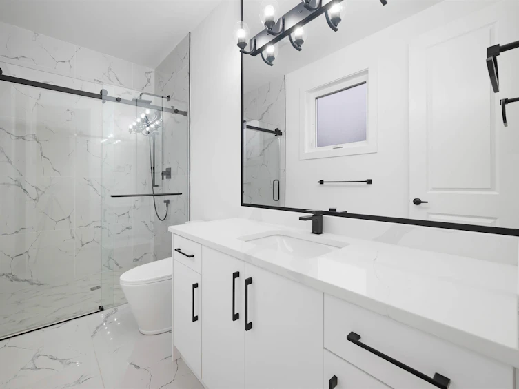 13915 Blackburn Avenue, Surrey, BC, V4B 2Z3 - 25