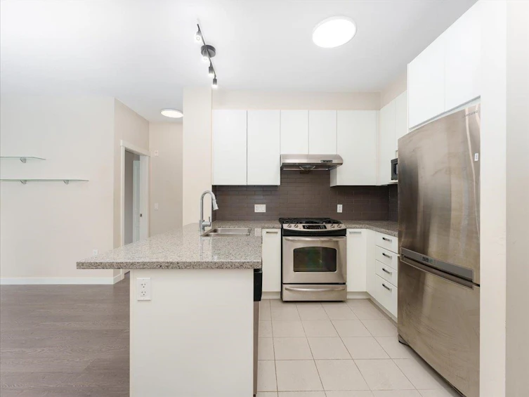 301-9388 Mckim Way, Richmond, BC, V6X 0J7 - 7